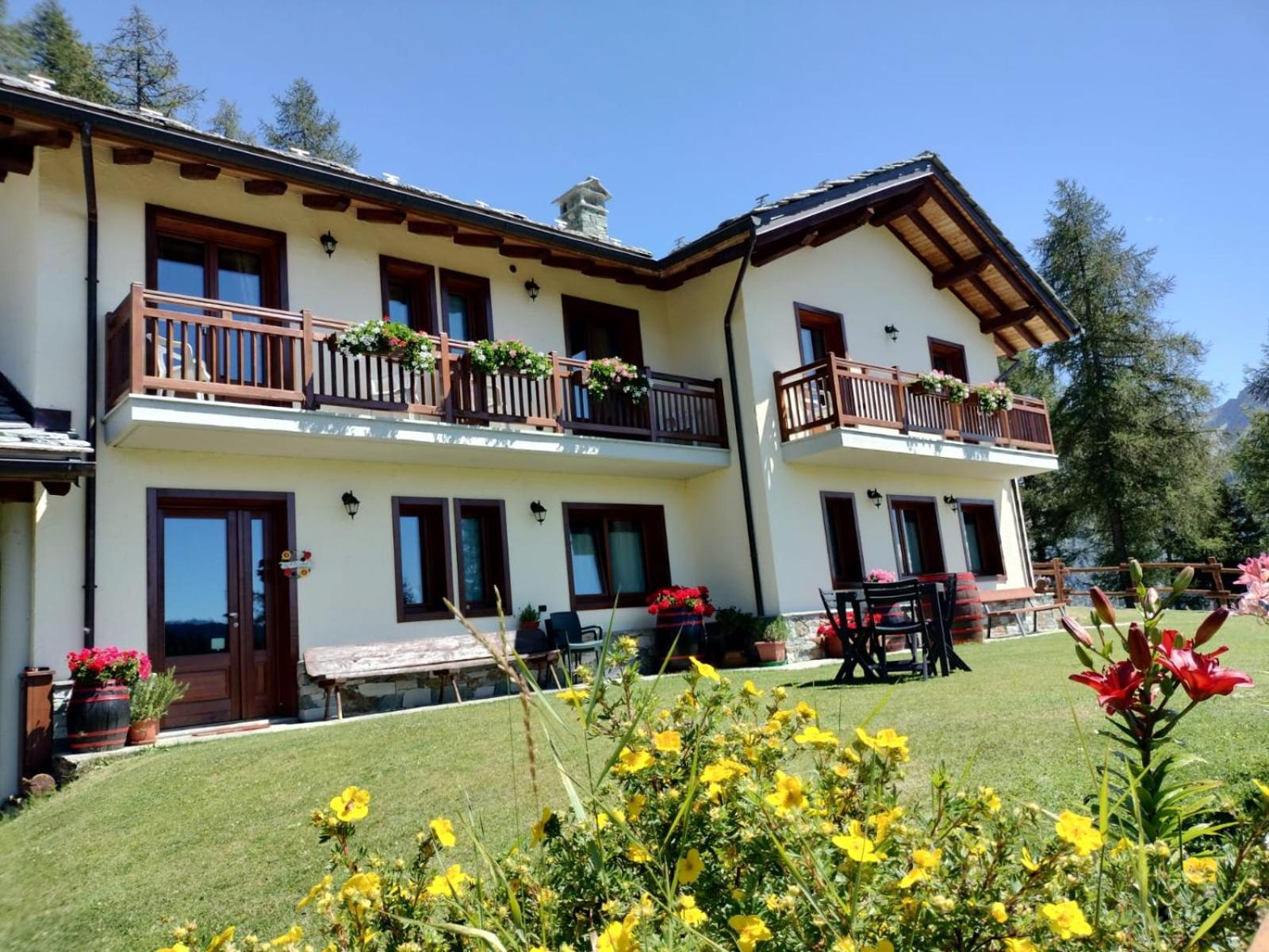 Le Coin Des Melezes - Nature & Trek - Camere In Baita Di Montagna Brusson Zewnętrze zdjęcie