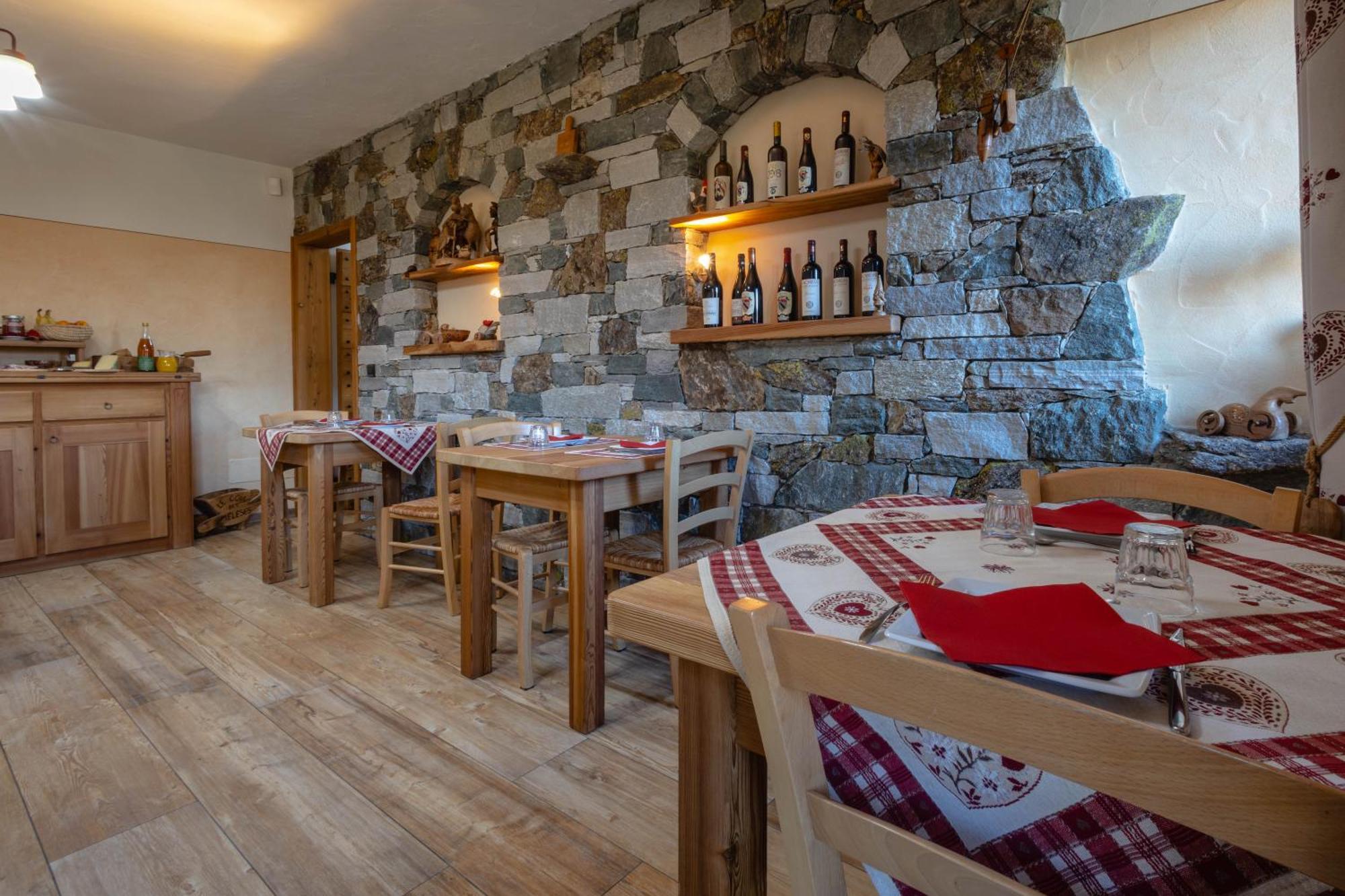 Le Coin Des Melezes - Nature & Trek - Camere In Baita Di Montagna Brusson Zewnętrze zdjęcie