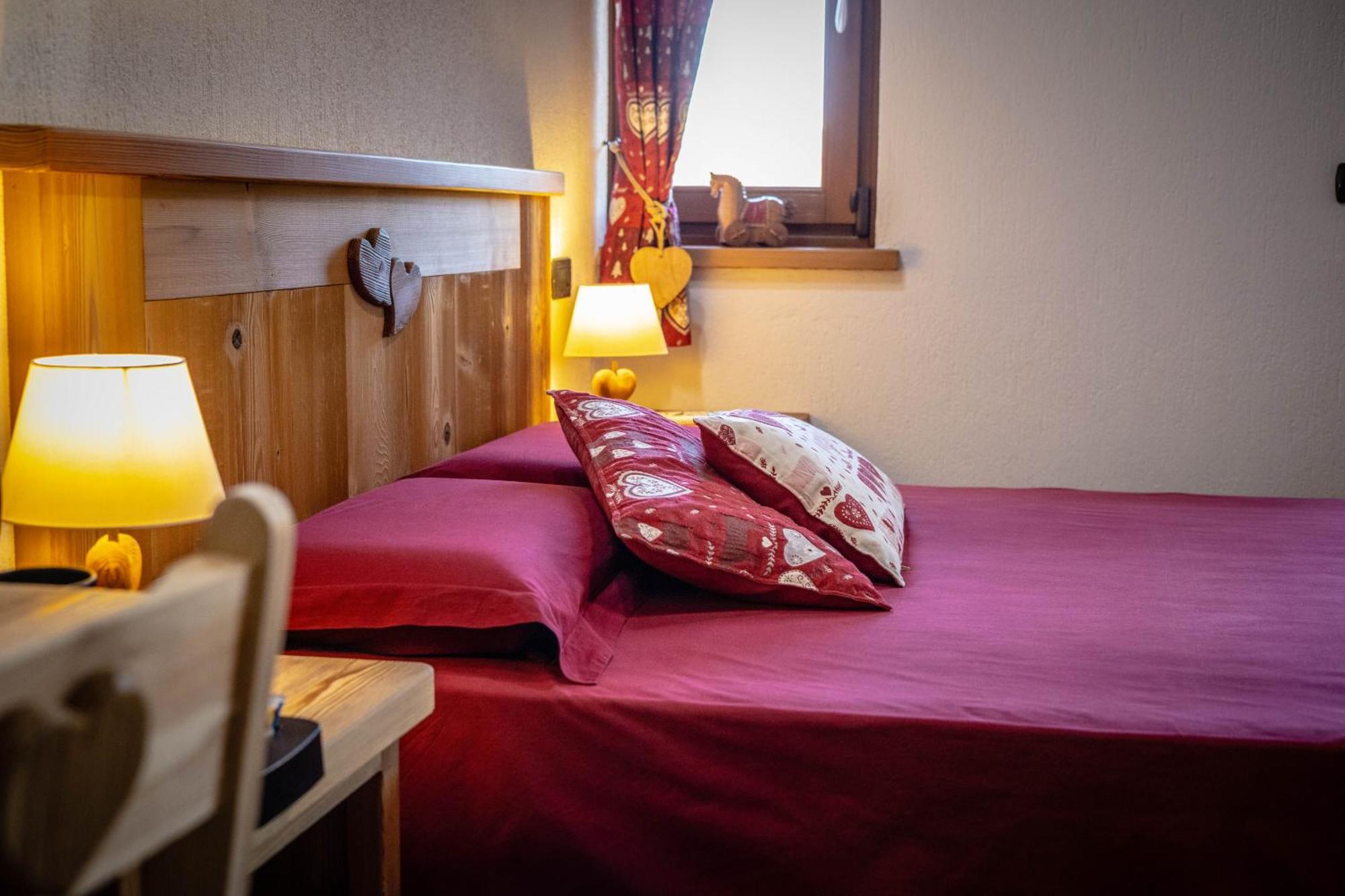 Le Coin Des Melezes - Nature & Trek - Camere In Baita Di Montagna Brusson Zewnętrze zdjęcie
