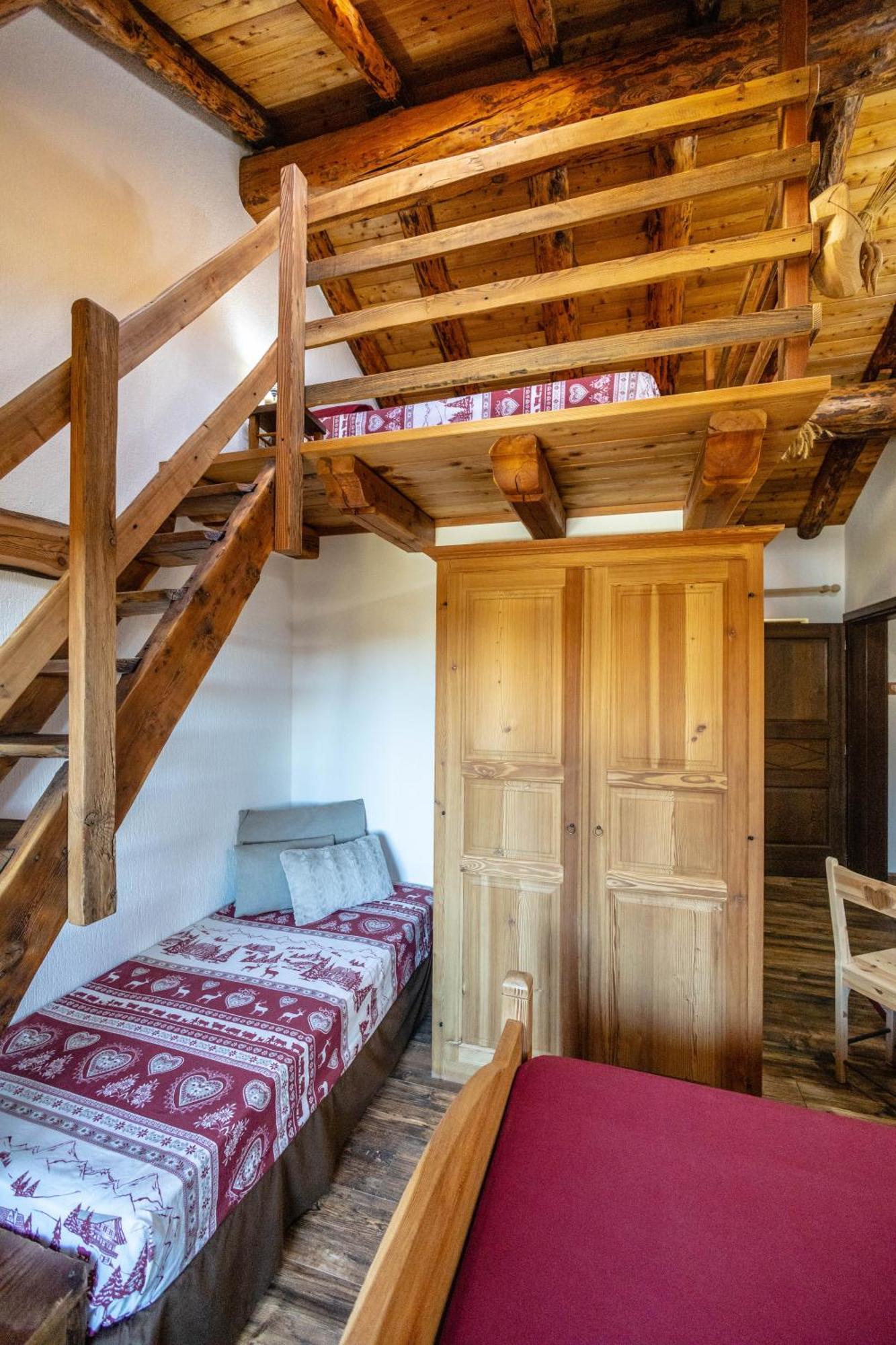 Le Coin Des Melezes - Nature & Trek - Camere In Baita Di Montagna Brusson Zewnętrze zdjęcie