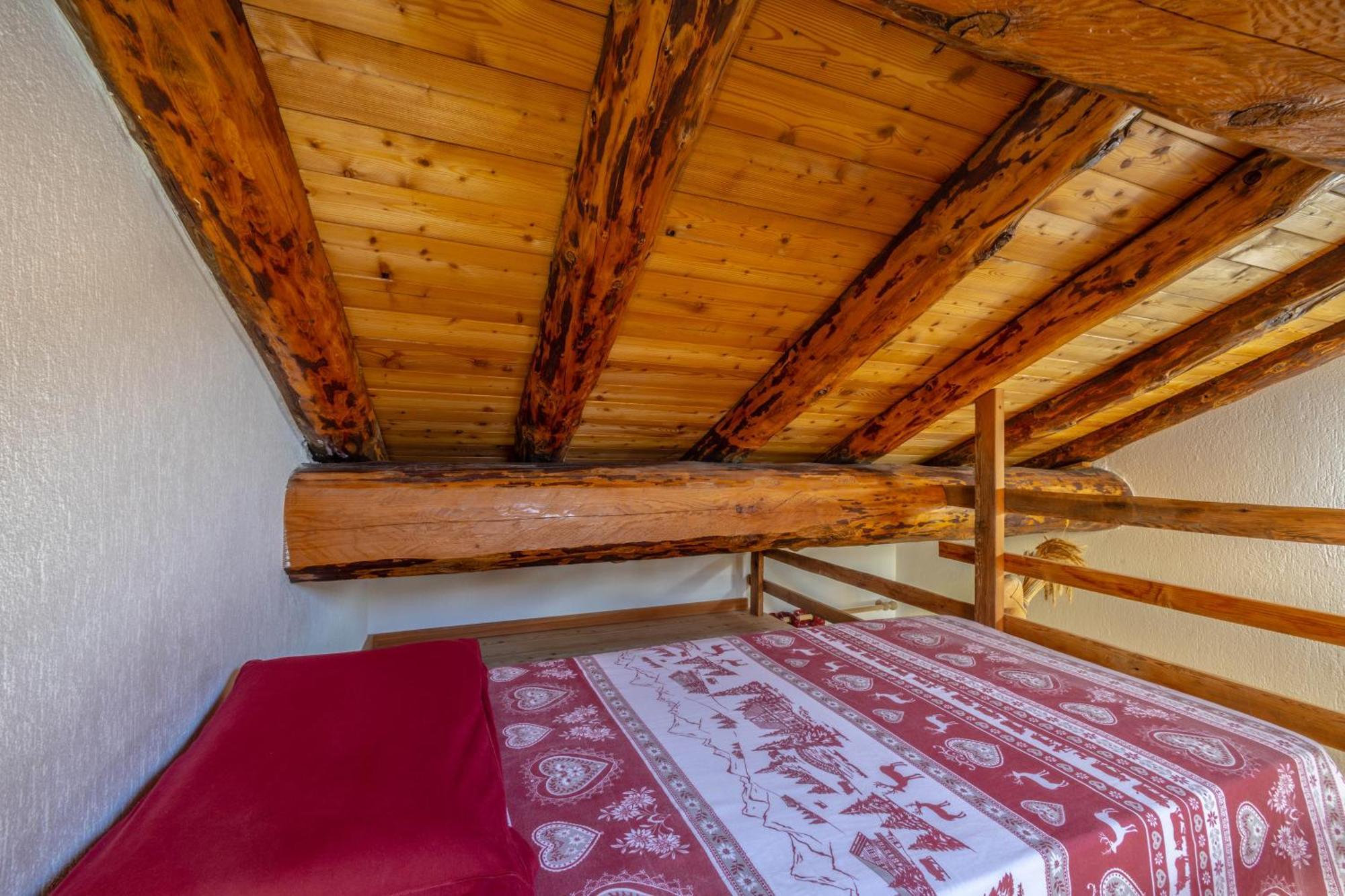 Le Coin Des Melezes - Nature & Trek - Camere In Baita Di Montagna Brusson Zewnętrze zdjęcie