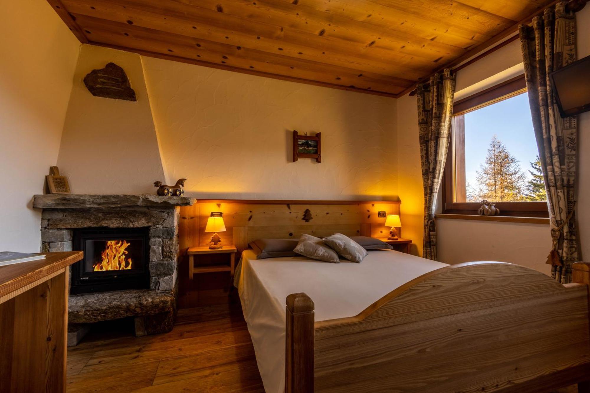 Le Coin Des Melezes - Nature & Trek - Camere In Baita Di Montagna Brusson Zewnętrze zdjęcie